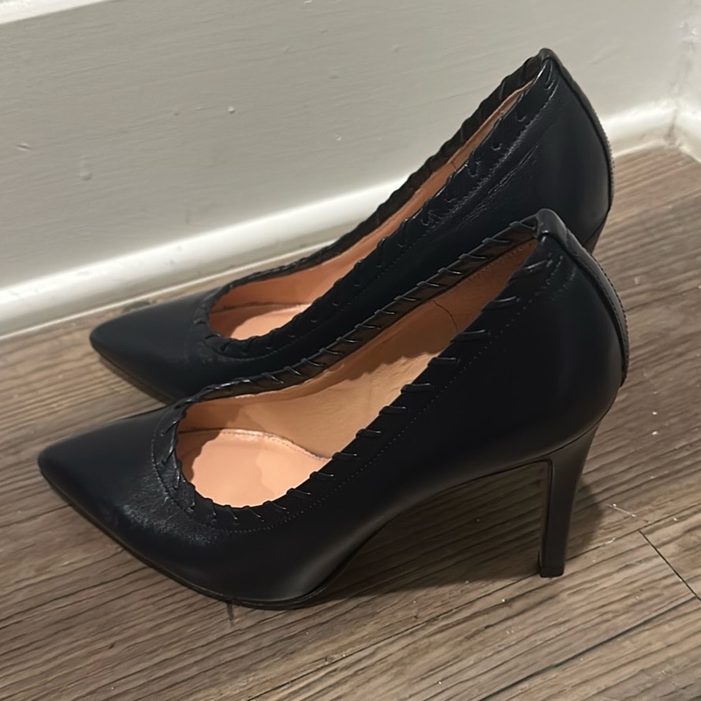 Elegant Black Women's Heels Brooks Brothers